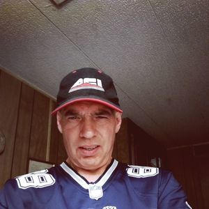 Meet your Posher, Larry